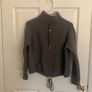 Cozy wool texture sweater! Adjustable neck and waist ties